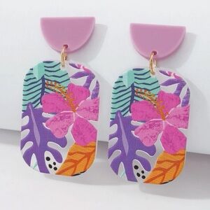 EARRINGS | Tropical Hanging Earrings NWT.